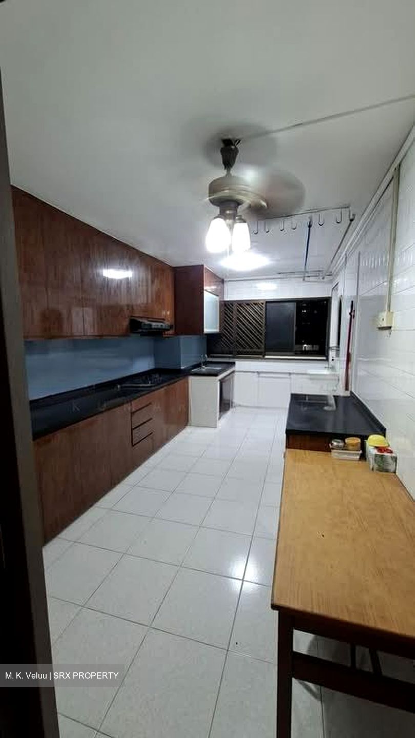 Blk 261 Jurong East Street 24 (Jurong East), HDB 3 Rooms #583992471